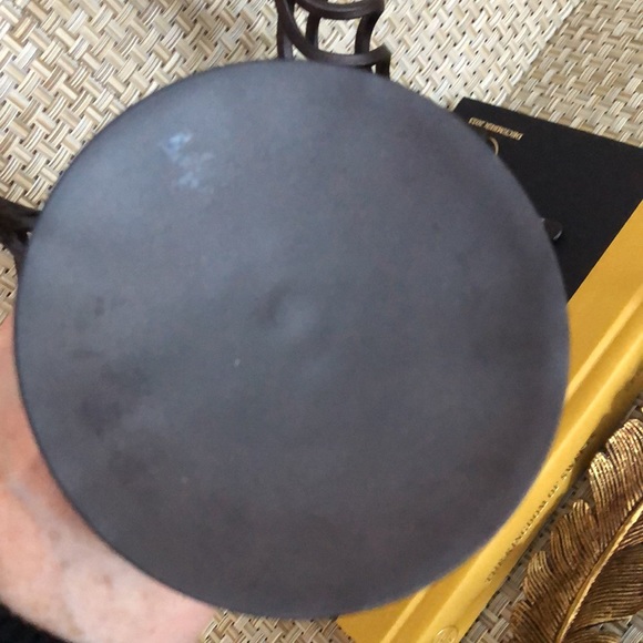 Set Of Three Vintage Graduated Sizes Twisted Metal Pillar Candle Holders - Picture 6 of 15